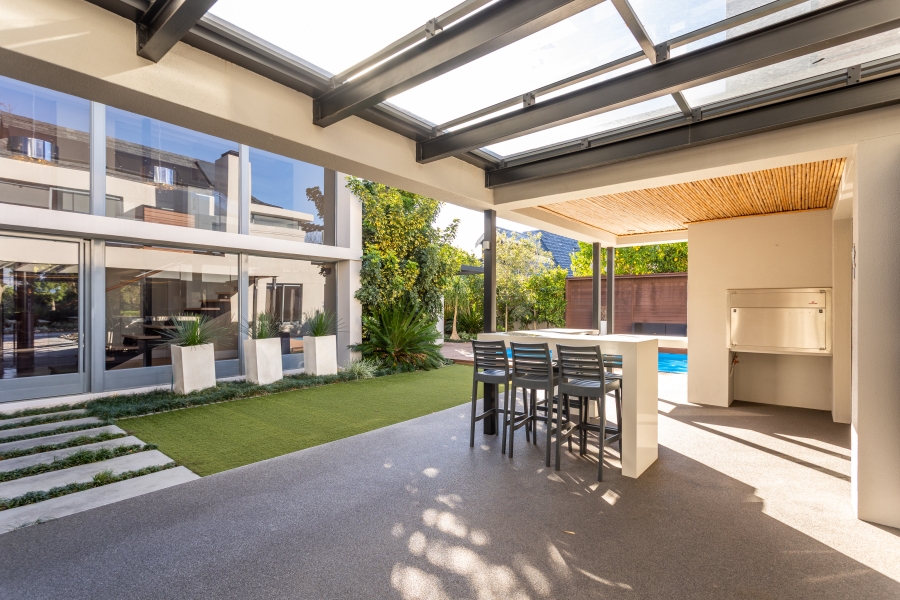 4 Bedroom Property for Sale in Pearl Valley at Val de Vie Western Cape